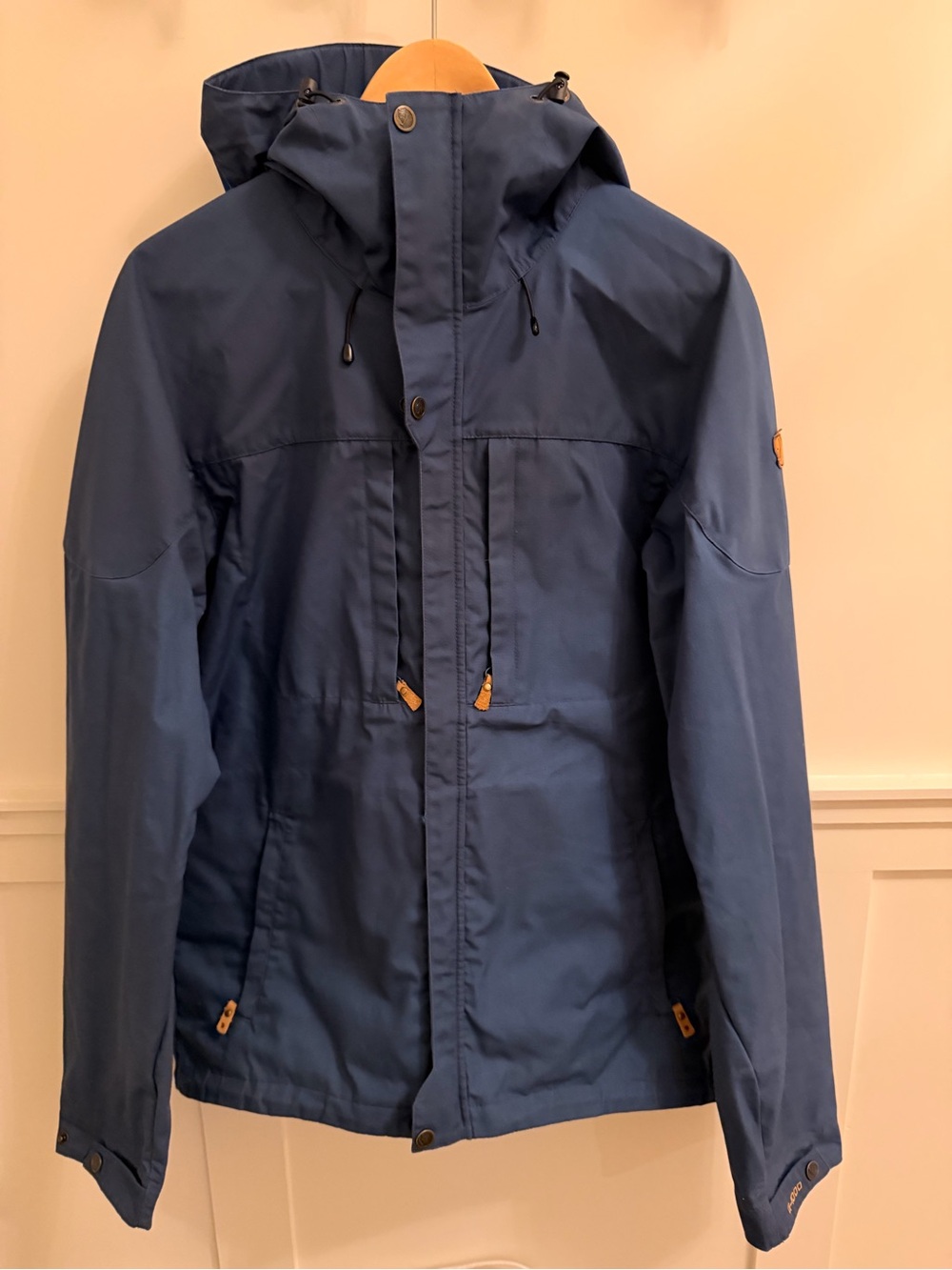 Fjallraven Men's Hooded Rain Jacket - Navy Blue